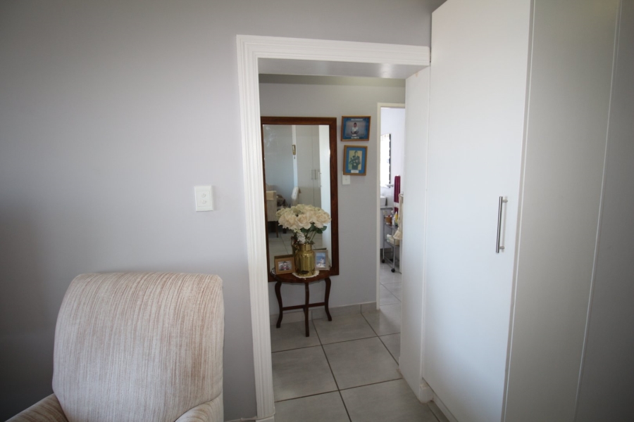 2 Bedroom Property for Sale in Island View Western Cape